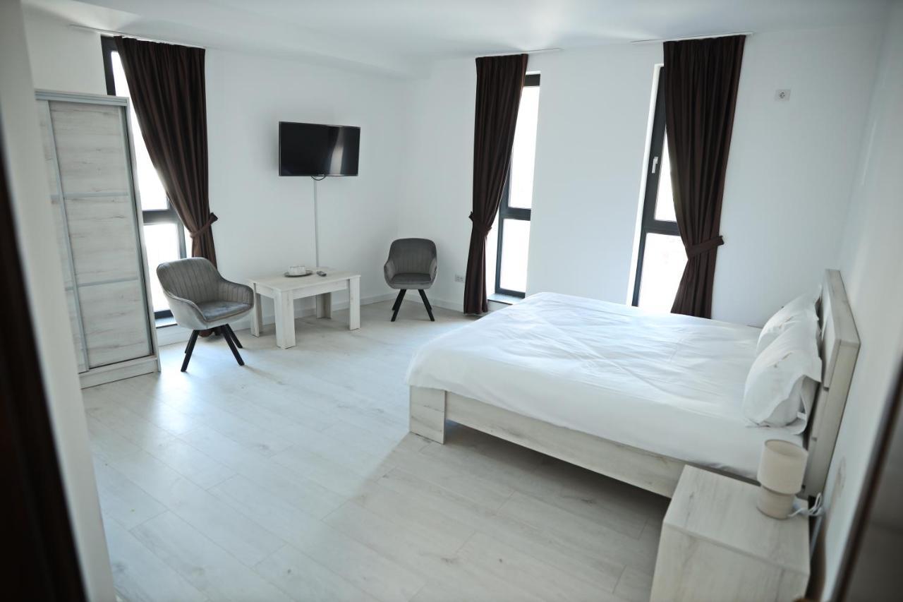 Casa Vys Piteşti Exterior foto