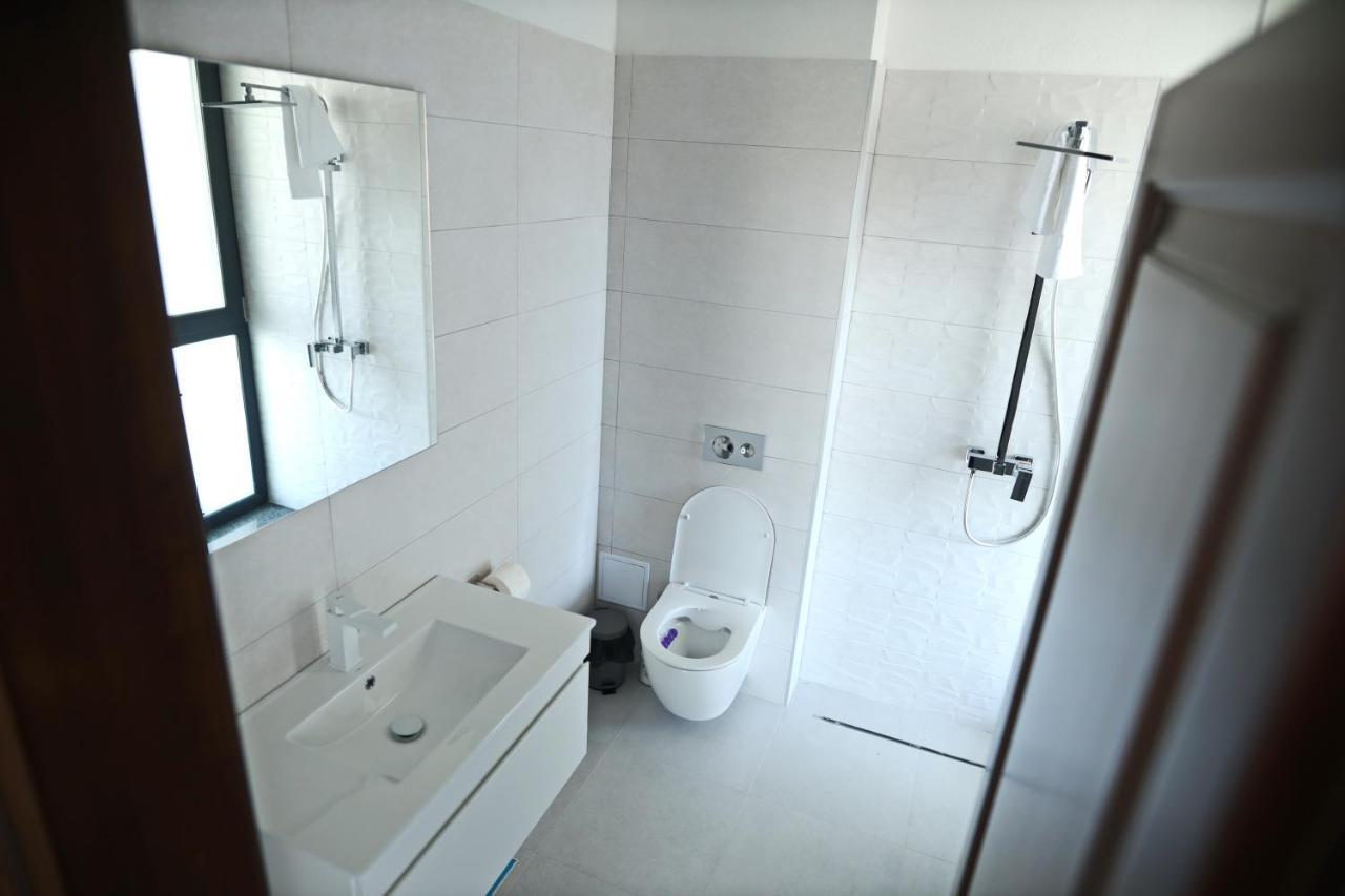 Casa Vys Piteşti Exterior foto